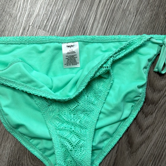 Xhiliration swim bottoms- size XL- gently used - Picture 6 of 7